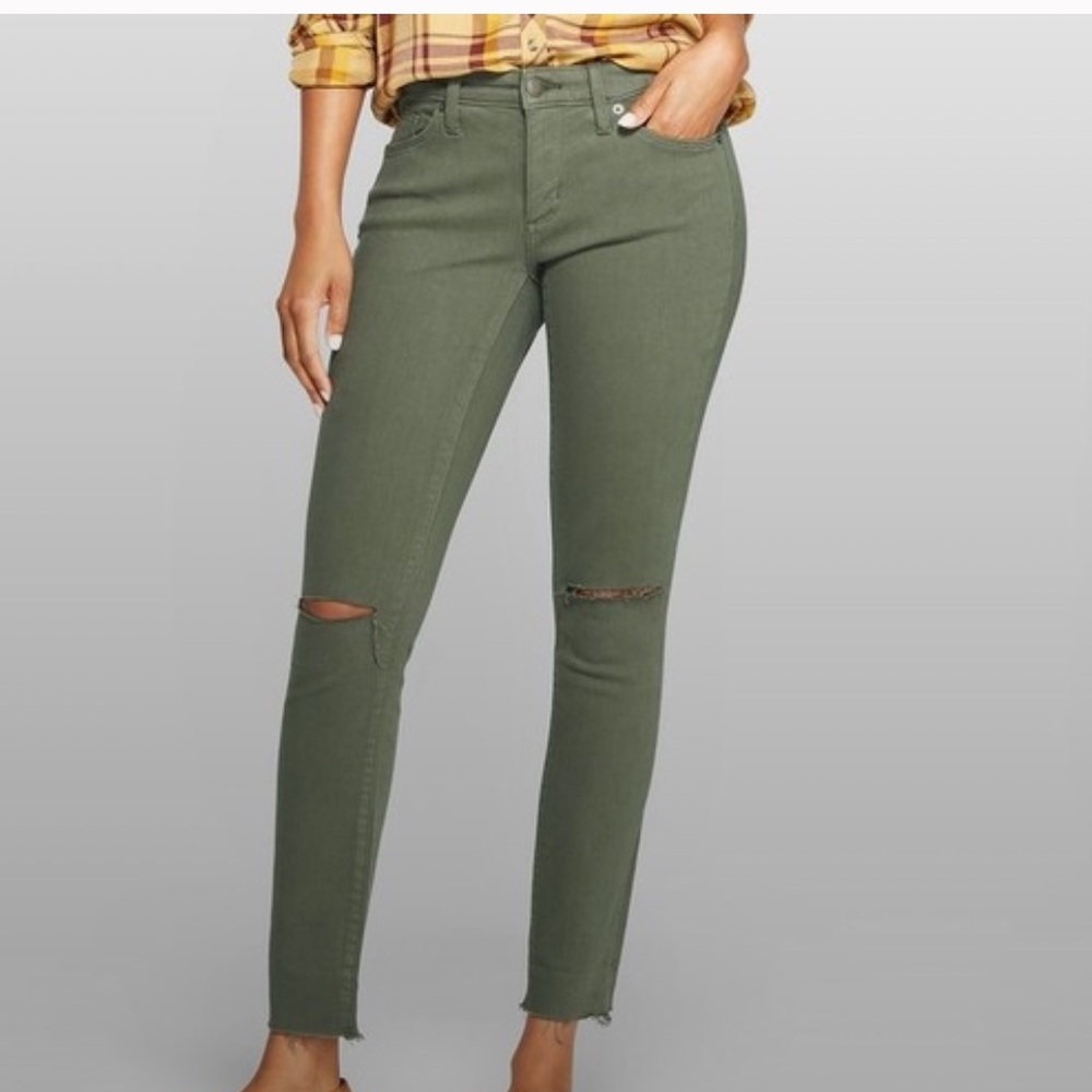 NWT Universal Thread Jeans Womens Size 20W Olive Green Jegging Destroyed Cut Off